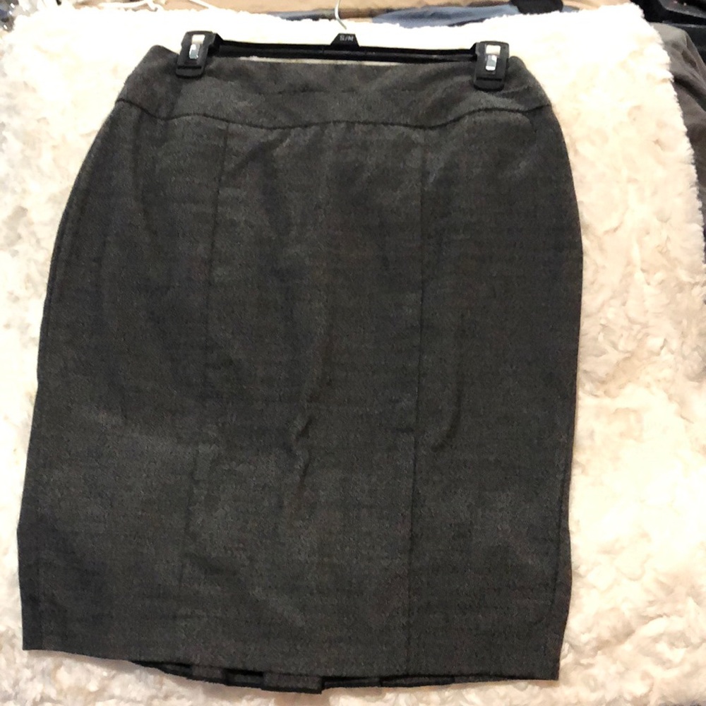 iz Byer Size 5 charcoal grey skirt
